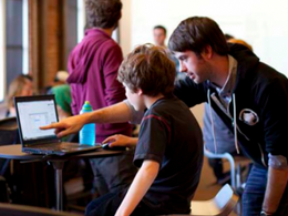 Piccoli programmatori crescono Piccoli programmatori crescono
